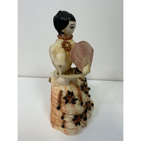 Vtg Sea Shell Doll, Folk Art Woman Figurine Made Completely with Sea Shells - Picture 4 of 9
